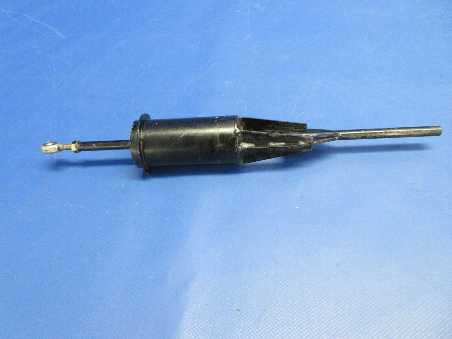 Piper PA-34-200T Seneca II Nose Wheel Bungee Assy P/N 78543-00 (0524-1902)