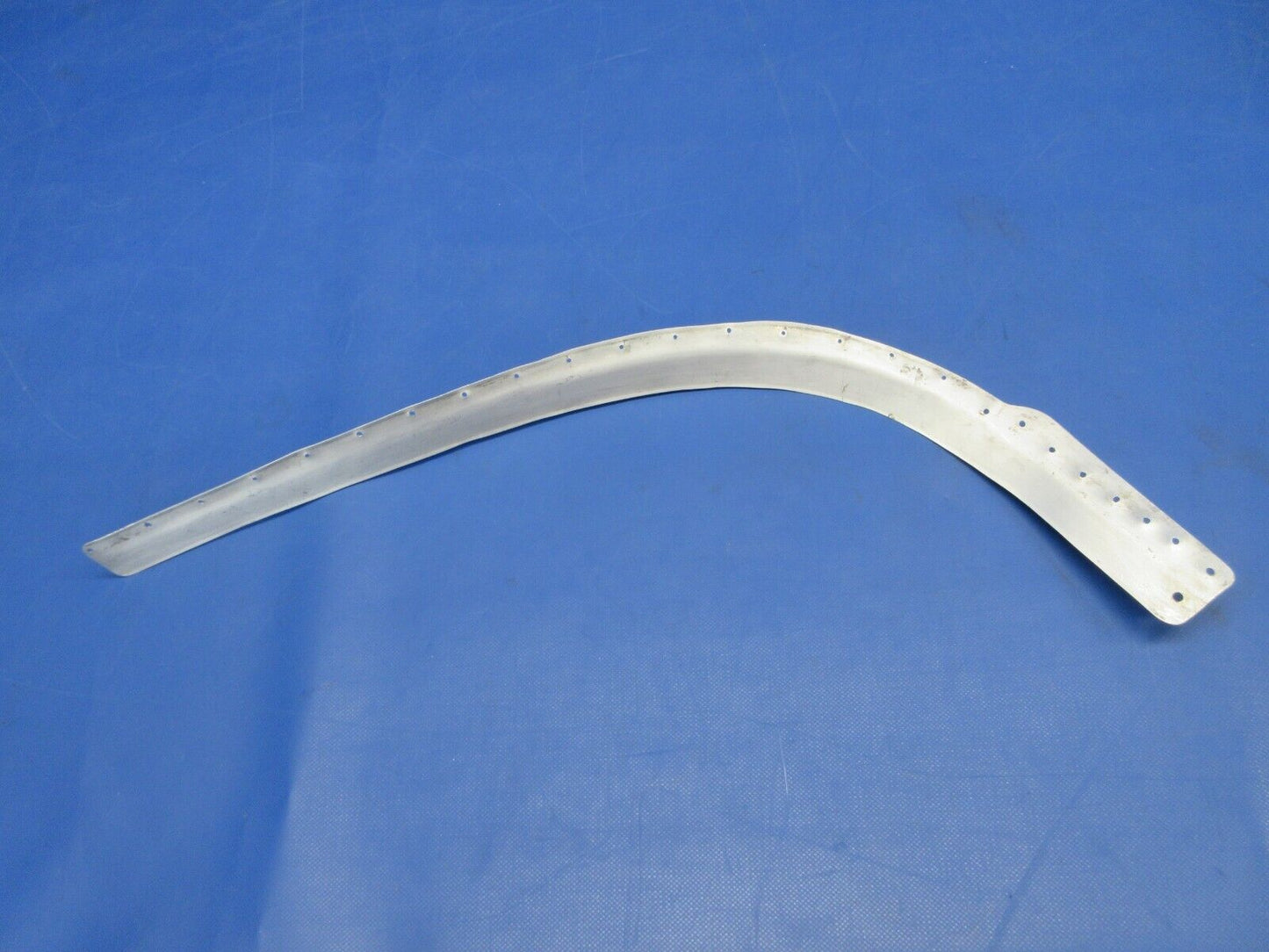 Cessna 150 / 150L Lower Outer LH Window Retainer P/N 0412039-1 (1024-2141)