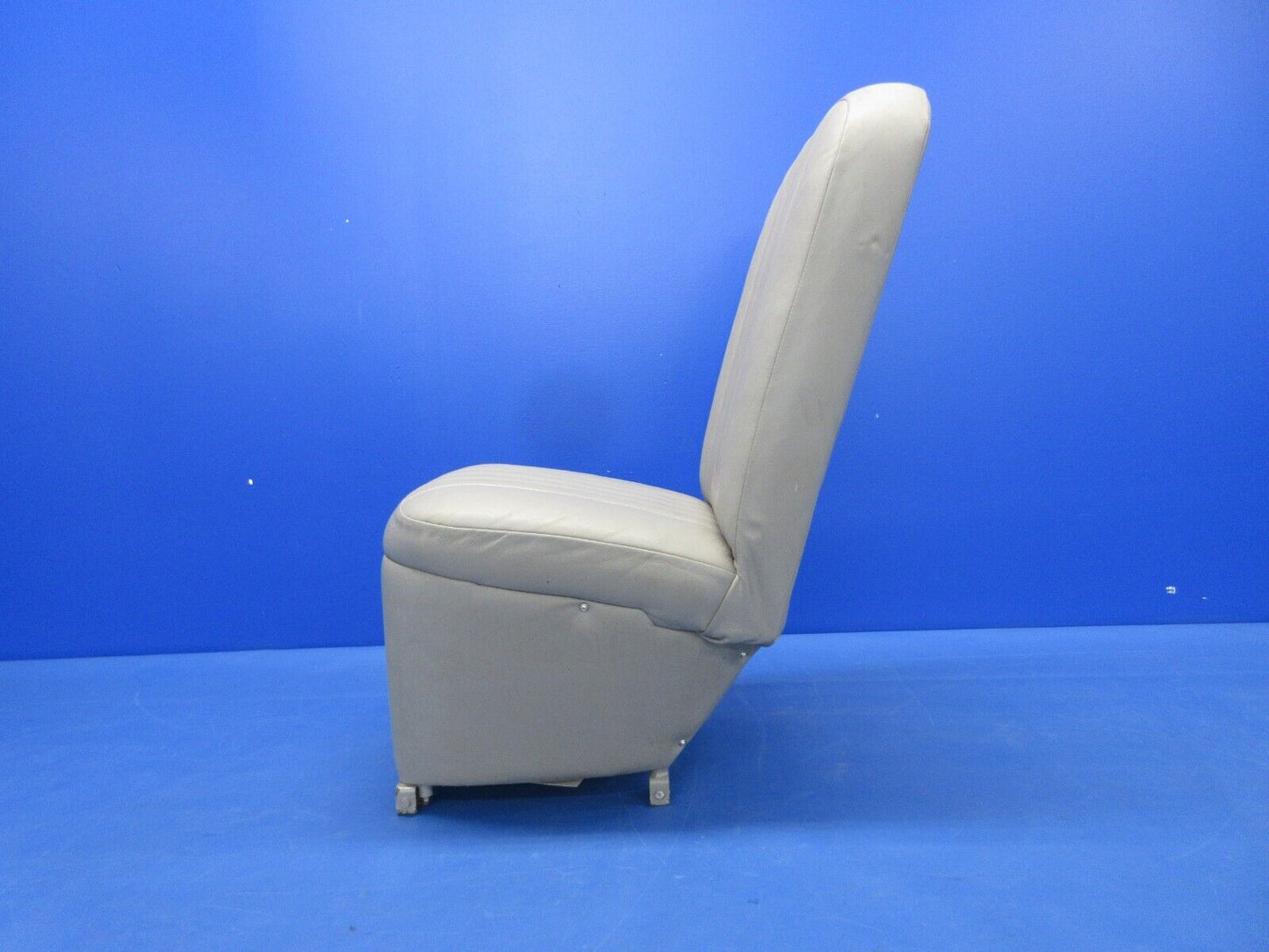 Piper PA-23-250 Aztec Rear Seat Assy LH P/N 16499-02 (0624-1351)