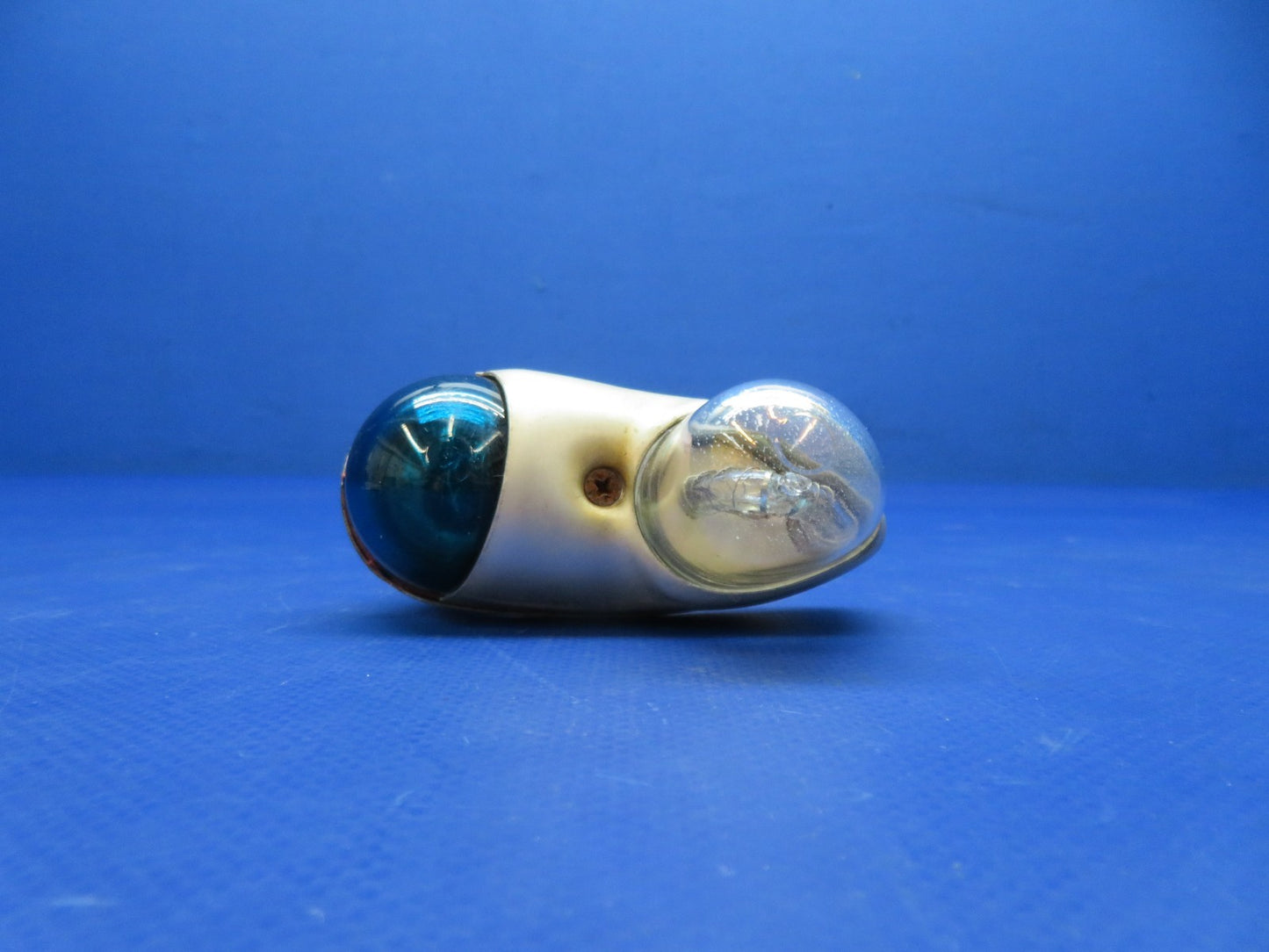 Beech F35 Bonanza RH Wing Tip Light w/ Strobe P/N 35-361702-4 TESTED (0326-193)2