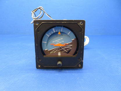 Cessna 421 Castleberry 900-23V Attitude Gyro 504-0027-901 WARRANTY (0326-240)0