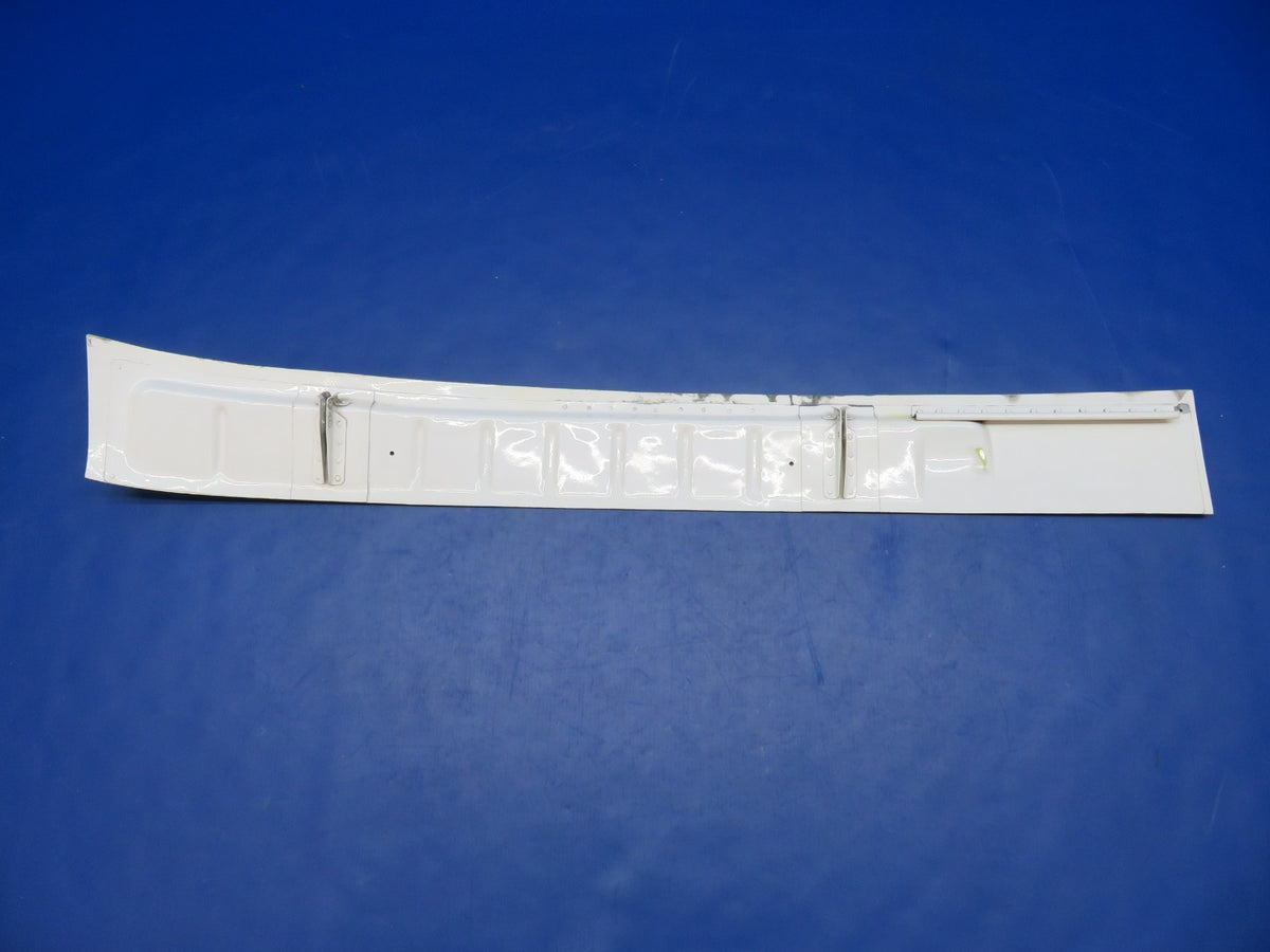 Beech T-34 / T-34B RH Nose Gear Door P/N 35-410077-3, 35-410077-23 (0926-418)4