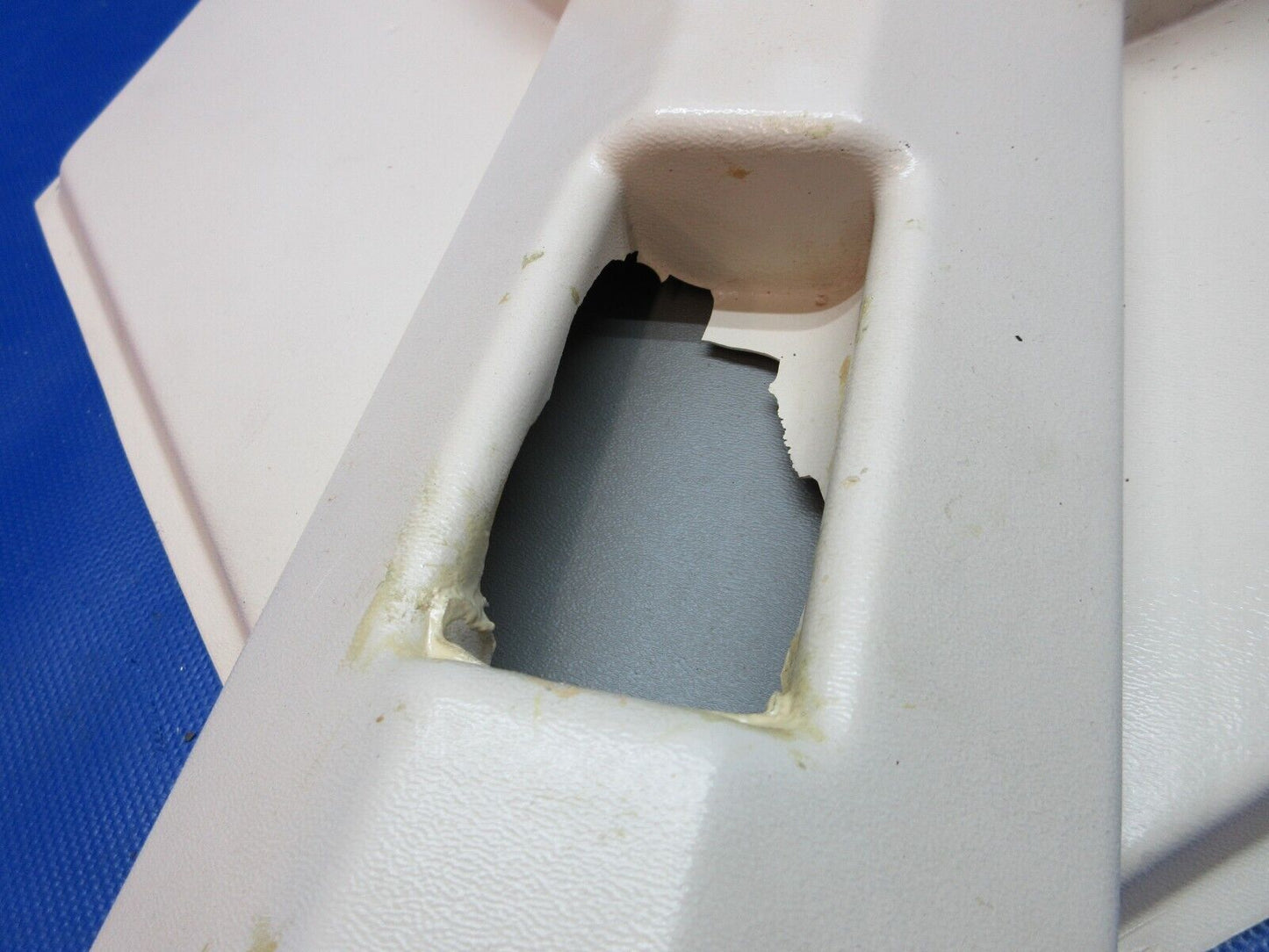 Piper Cabin Air & A/C Panel Assy w/ Speaker Hole P/N 69989-03 TESTED (0624-1277)
