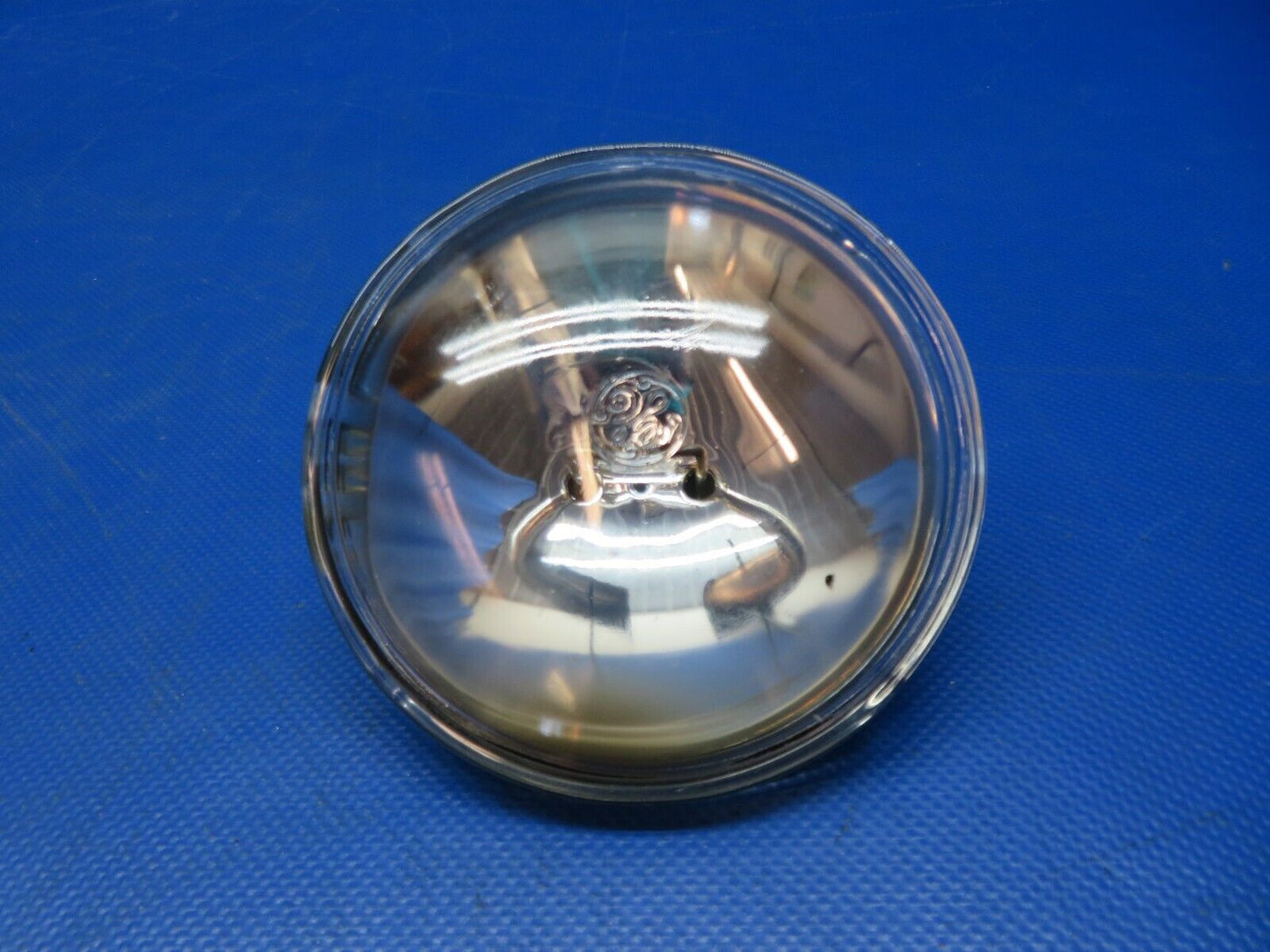Beech C24R Landing Light Bulb & Retaining Ring P/N 169-110000-235 (0524-1563)
