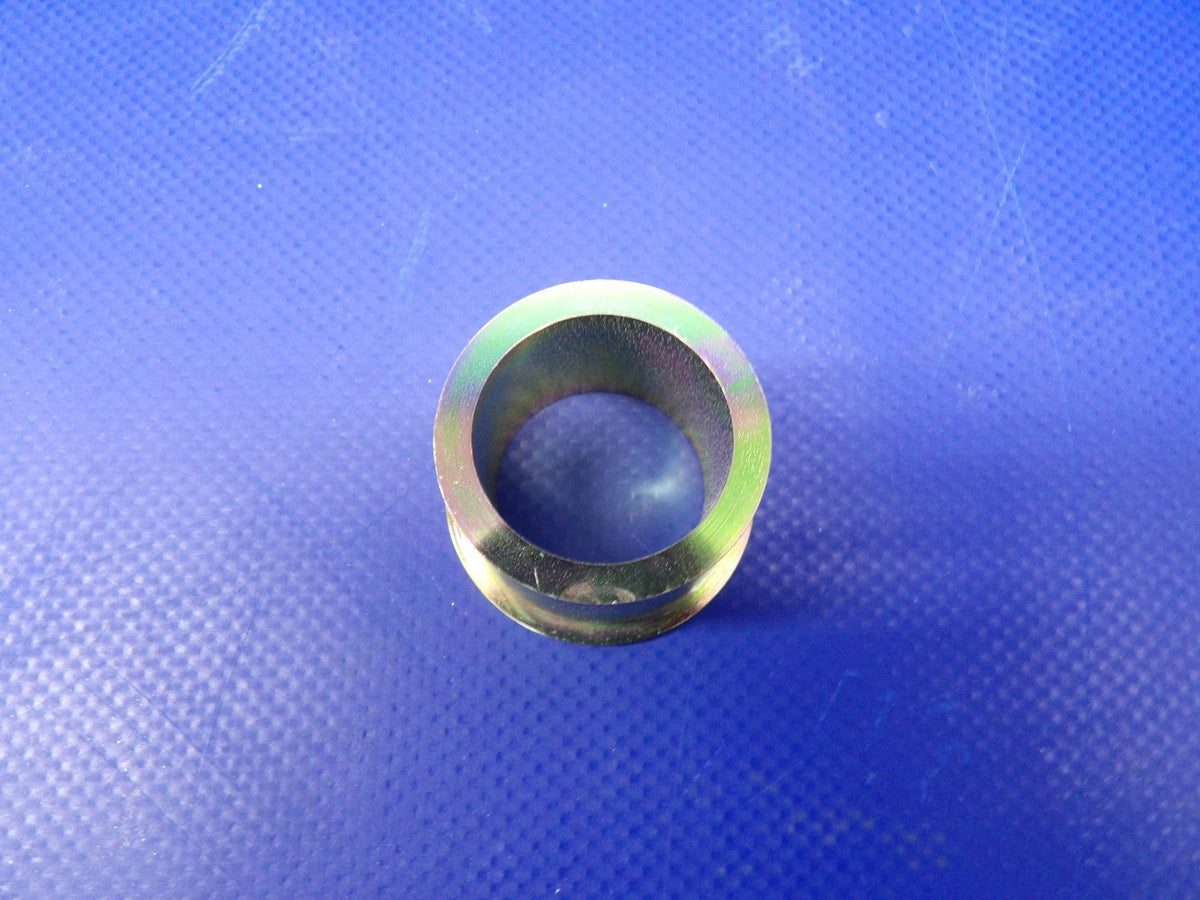Cirrus SR20 / SR22 Lower Puck Pan Bushing P/N 17481-001 NOS (0426-1418)3