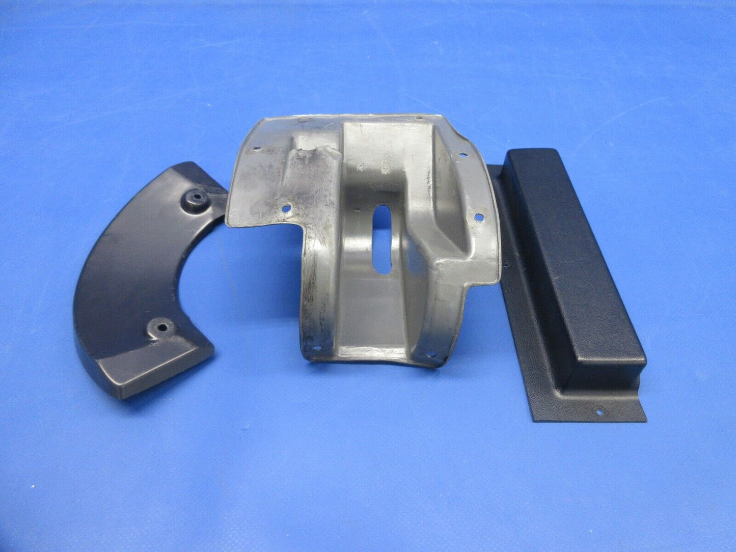 Piper PA-32RT-300T Fuel Selector & Cowl Flap Control Cover 695-12 (0924-913)
