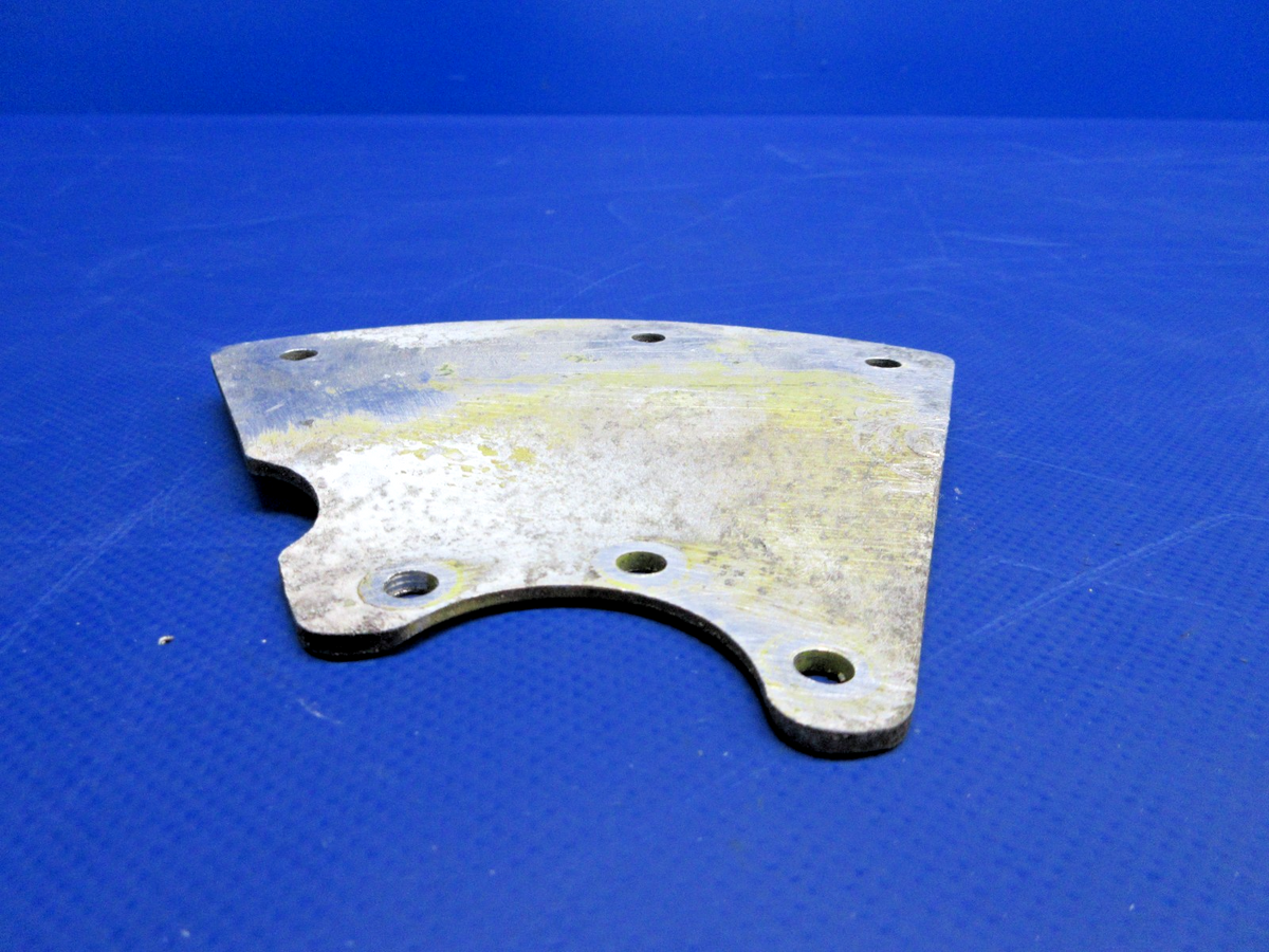 Piper PA-28-235 Cherokee RH Wheel Fairing Bracket P/N 63370-04 (0926-895)6