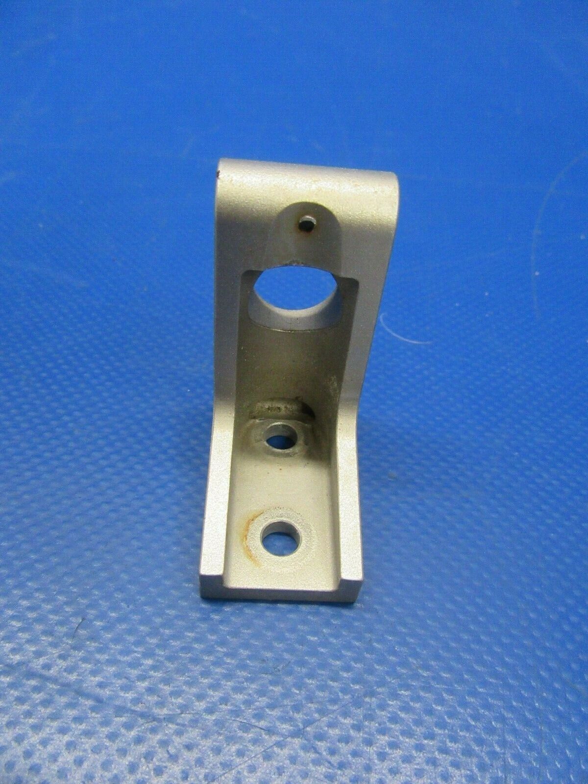 Diamond DA-40-180 Hinge Aileron DA4-5710-00-53 (0319-71)