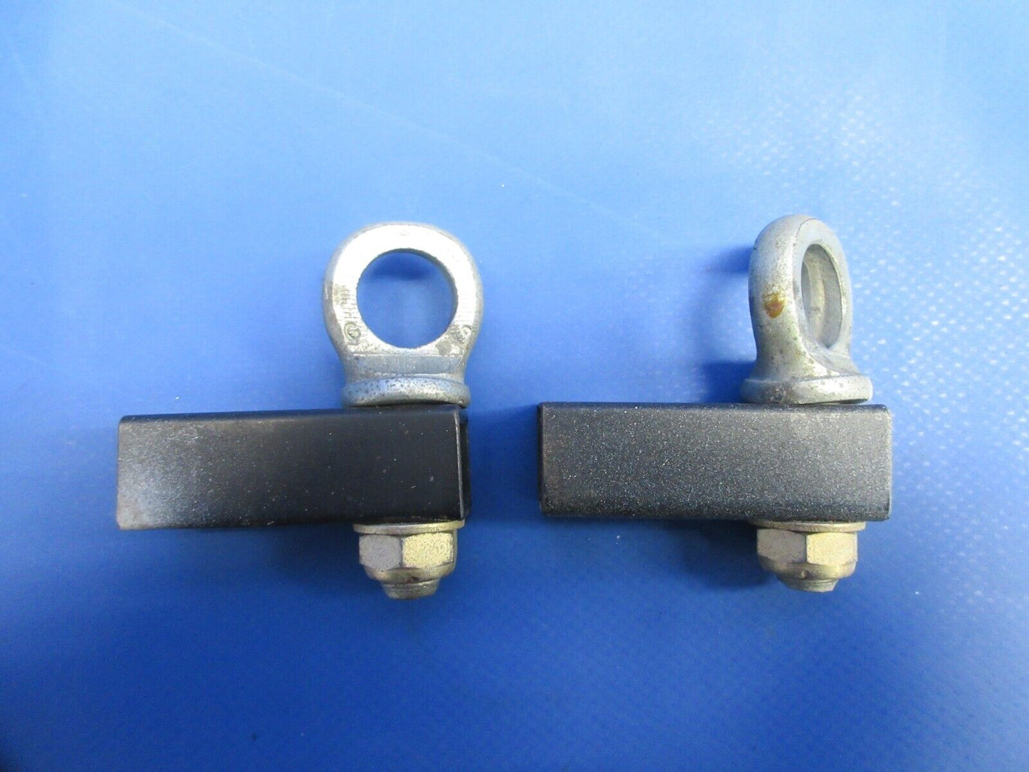 Bellanca 17-31A Viking Baggage Tie Down Bolts P/N 197488-1 LOT OF 2 (0924-805)