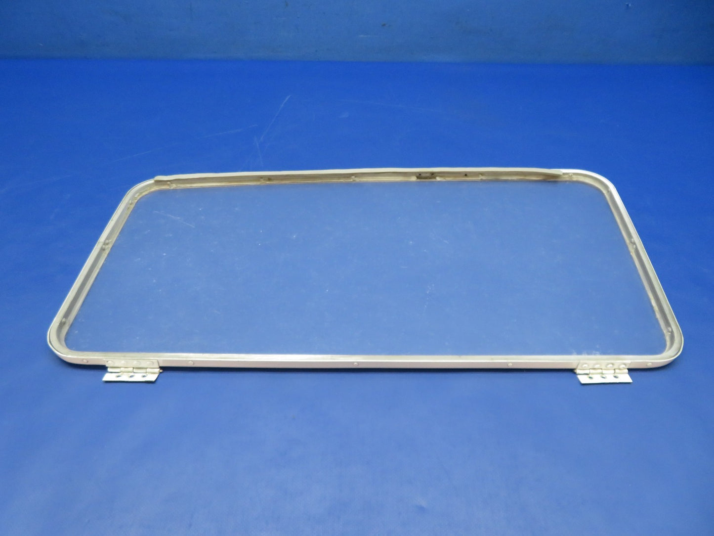 Cessna 140 RH Door Window P/N 0411181-1 (0326-114)10