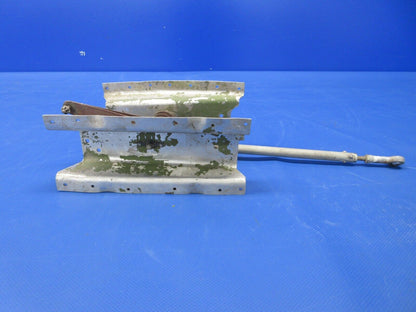 Cessna 210 Aileron Bellcrank Assy LH w/ Brackets & Rod P/N 1221087-1 (0624-1328)