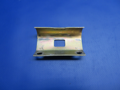 Continental IO-470-U Balance Tube Bracket P/N 632280 (0326-1741)1