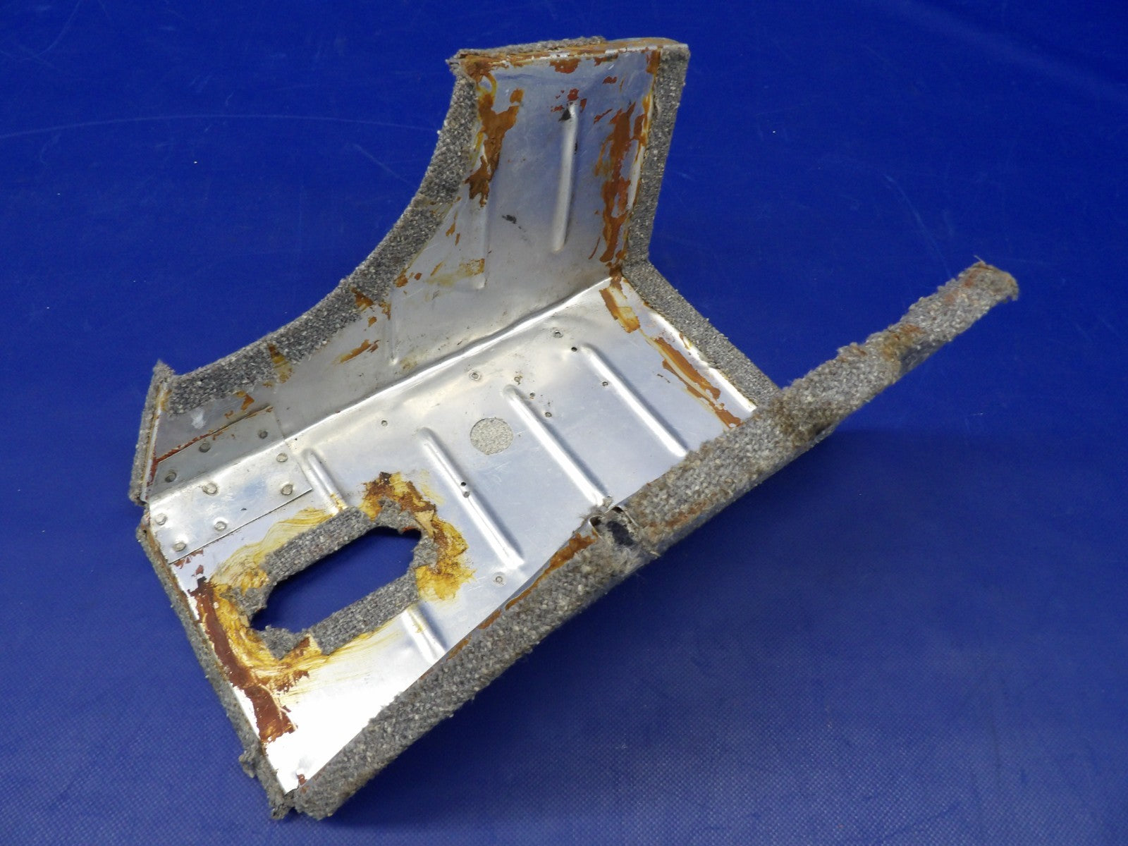 Beech F35 Bonanza Center Pedestal P/N 35-534300-244 (0726-1250)5
