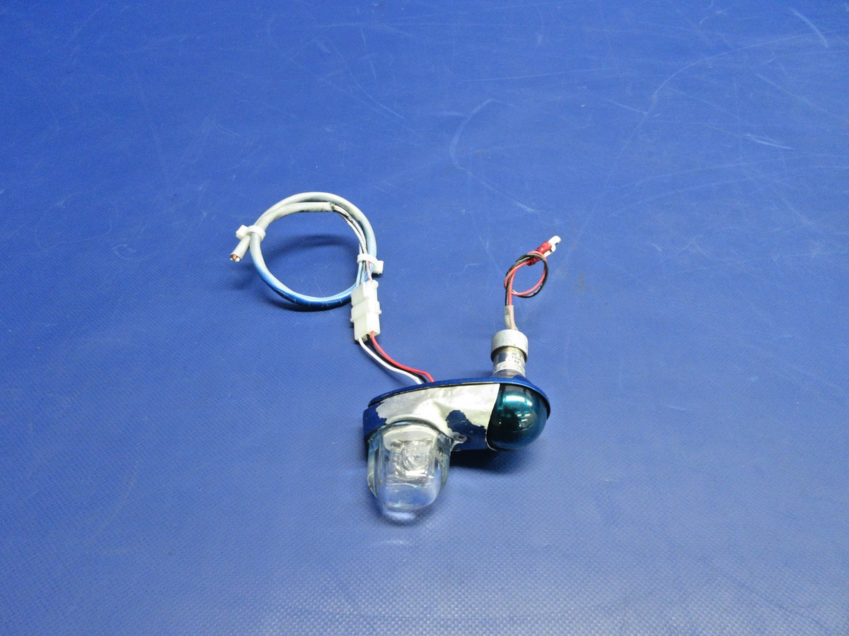 Piper Whelen A650-PR-1 Wing Tip Strobe 14V 01-0770054-02 TESTED (0826-835)0