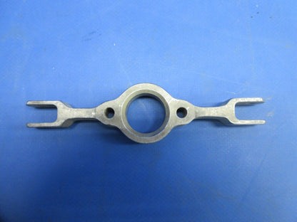 Bell 47J-2 Helicopter Tail Rotor Pitch Control Crosshead 47-641-102-1 (1124-865)