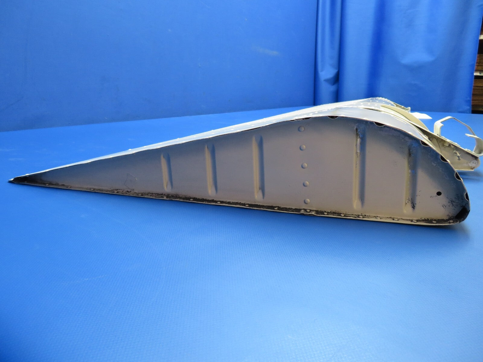 Beech B55 Baron LH Flap Assembly P/N 95-160000-607 (1020-239)14