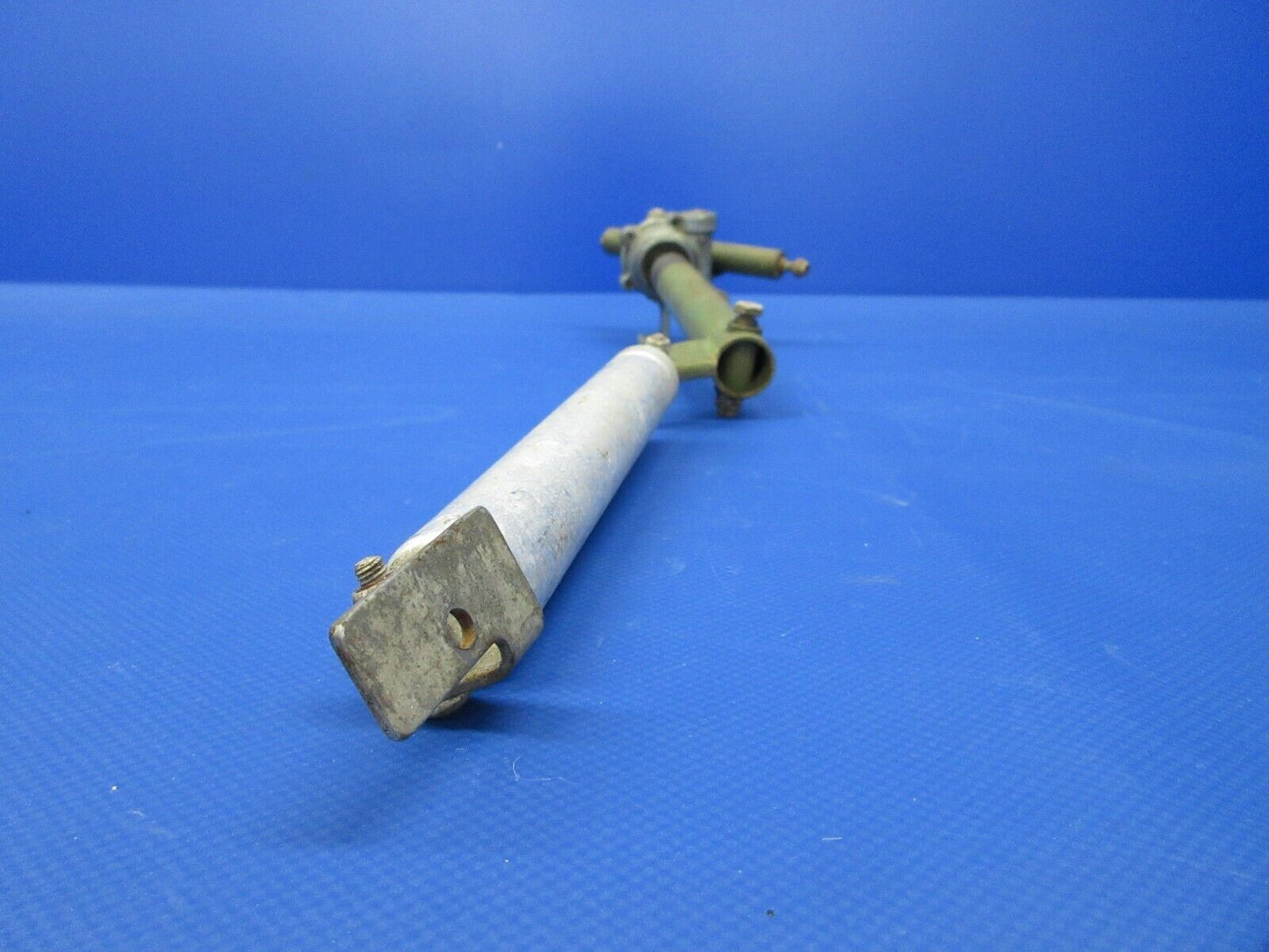 Cessna 150 Flap Actuator Tube Assembly P/N 0760620-1 (0324-1327)