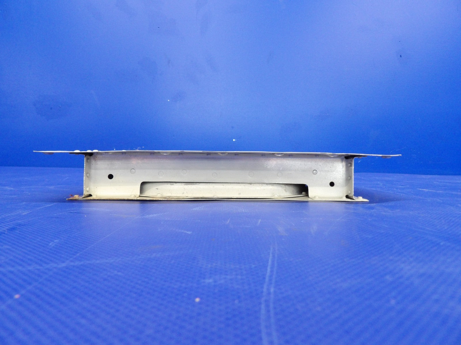 Beech D95A Travel Air Left Hand Wing Fuel Tank Door P/N 95-110024-1 (0226-508)4