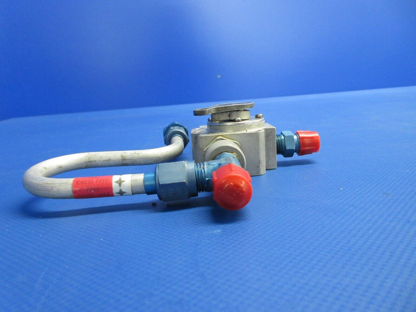 Piper PA-34-200T Seneca II Scott 3-Way Fuel Valve LH P/N 23640-5 (0524-1937)
