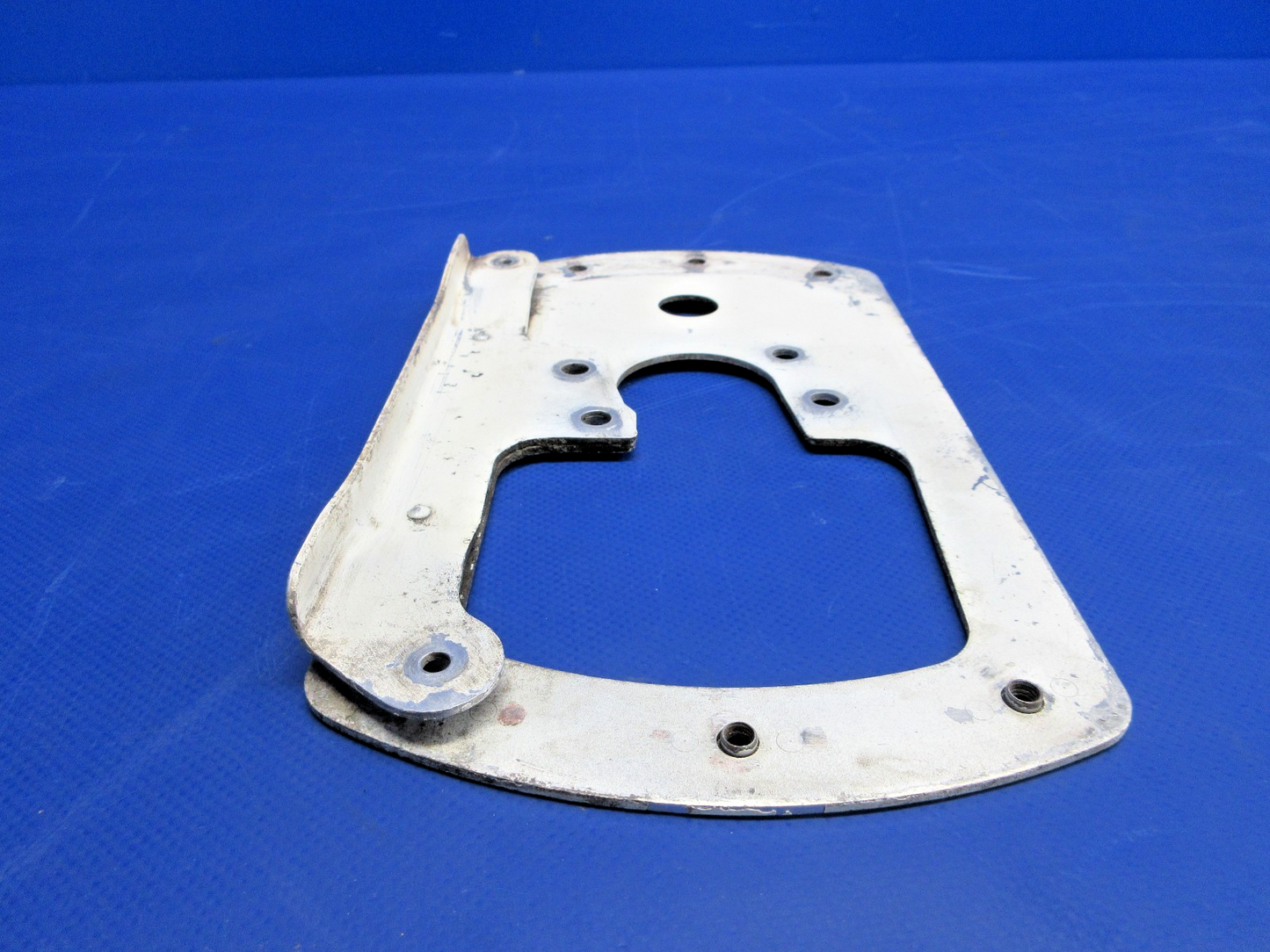Cessna 172 RH & LH Main Gear Fairing Mount Plate 0541220-1 & -2 SET  (0826-424)12