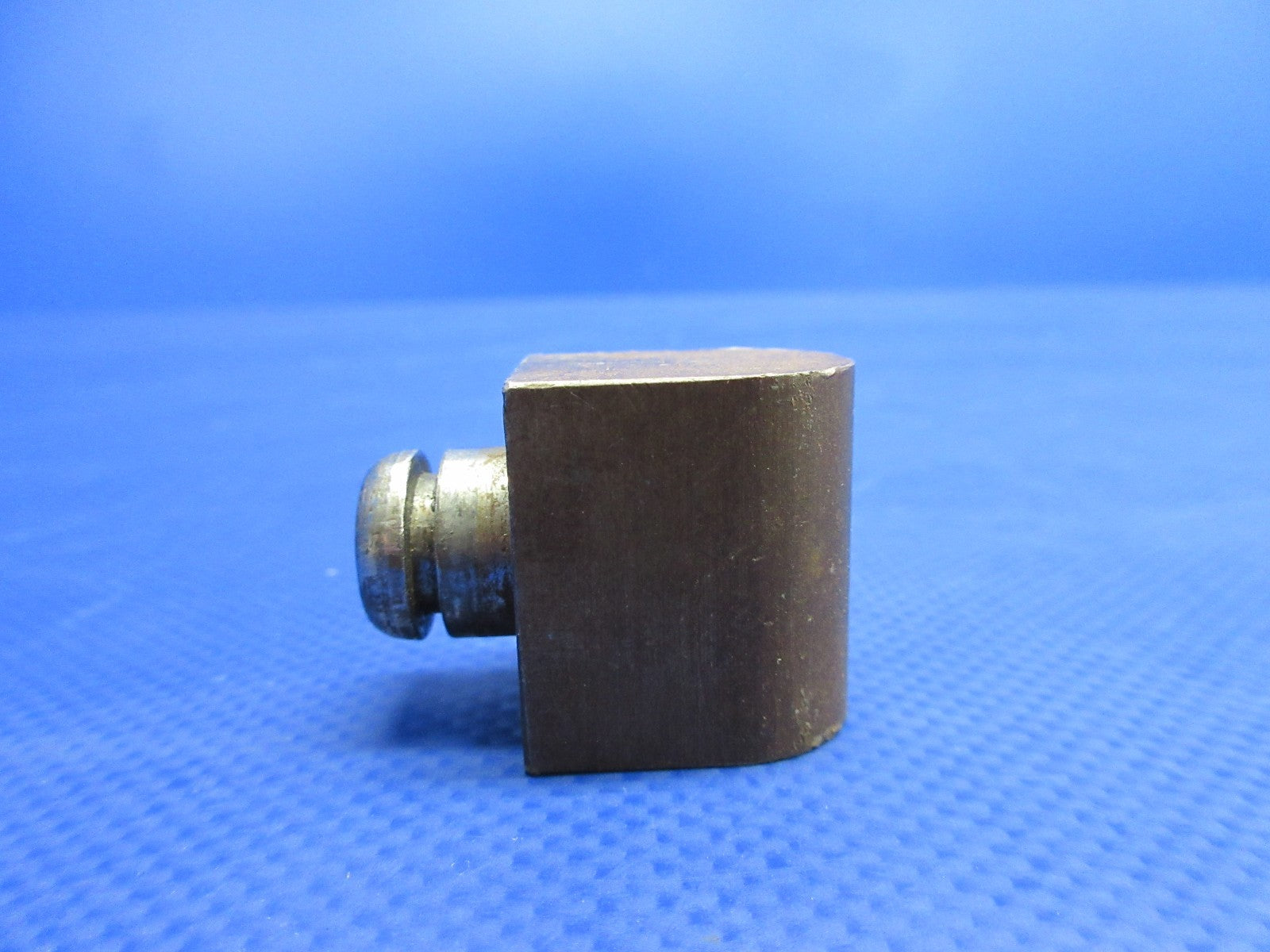 Cessna 310 / 310I Seat Pivot Stud P/N 0812852-1 (0326-831)4