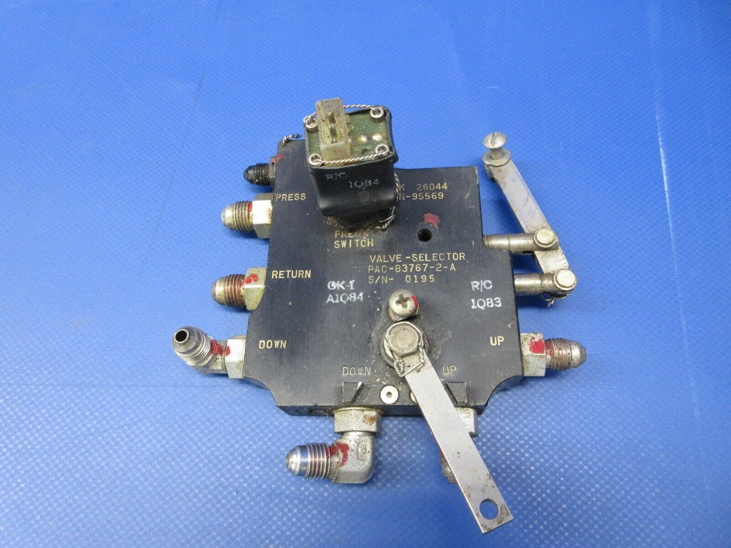 Piper Gear Selector Valve w/ Switch P/N 83767-2-A CORE (0624-1248)