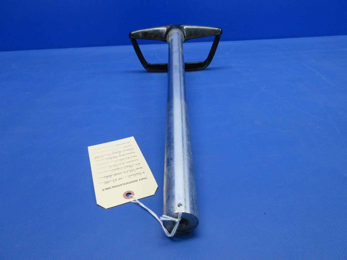 Piper PA-23-250 Aztec Control Wheel Assy Co-Pilot P/N 17239-11 (0624-2030)