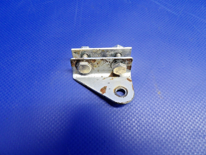 Cessna 172G Seat Belt Fitting LH/RH INBD/OTBD 0510205-3 & -4 SET OF 4 (0326-121012