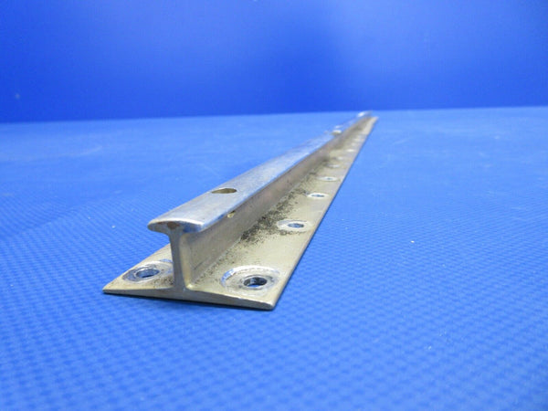 Cessna 180 / 180K Seat Rail OTBD LH P/N 0711693-11 (0624-2007)