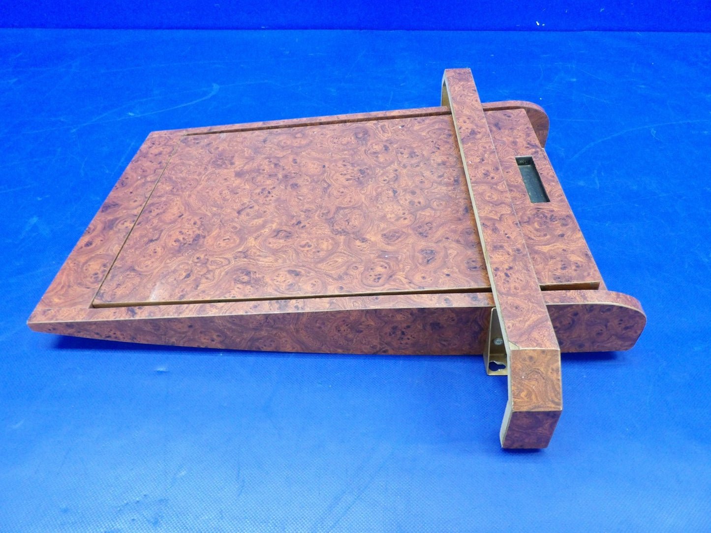 Cessna 421 Executive Table LH P/N 8612-1 (0626-2062)1