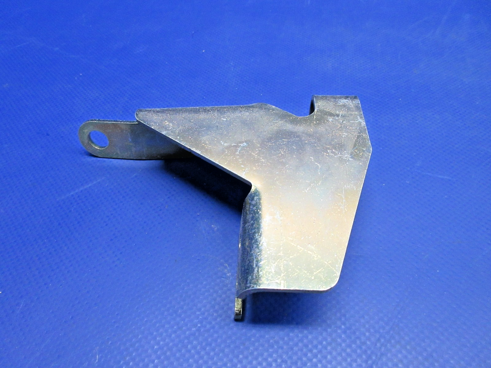 Continental Mixture Control Cable Support P/N 658018 NOS (0326-717)5