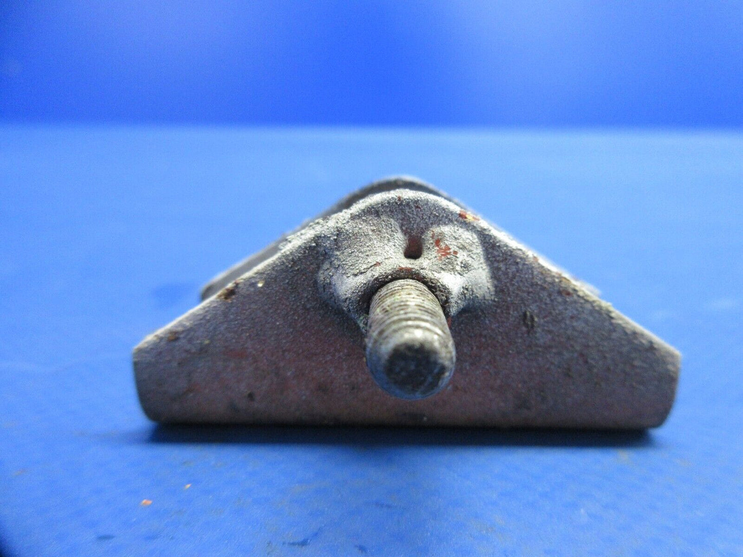 Piper PA-23-250 Aztec Rudder Top Hinge Assembly P/N 16112-04 (0824-871)