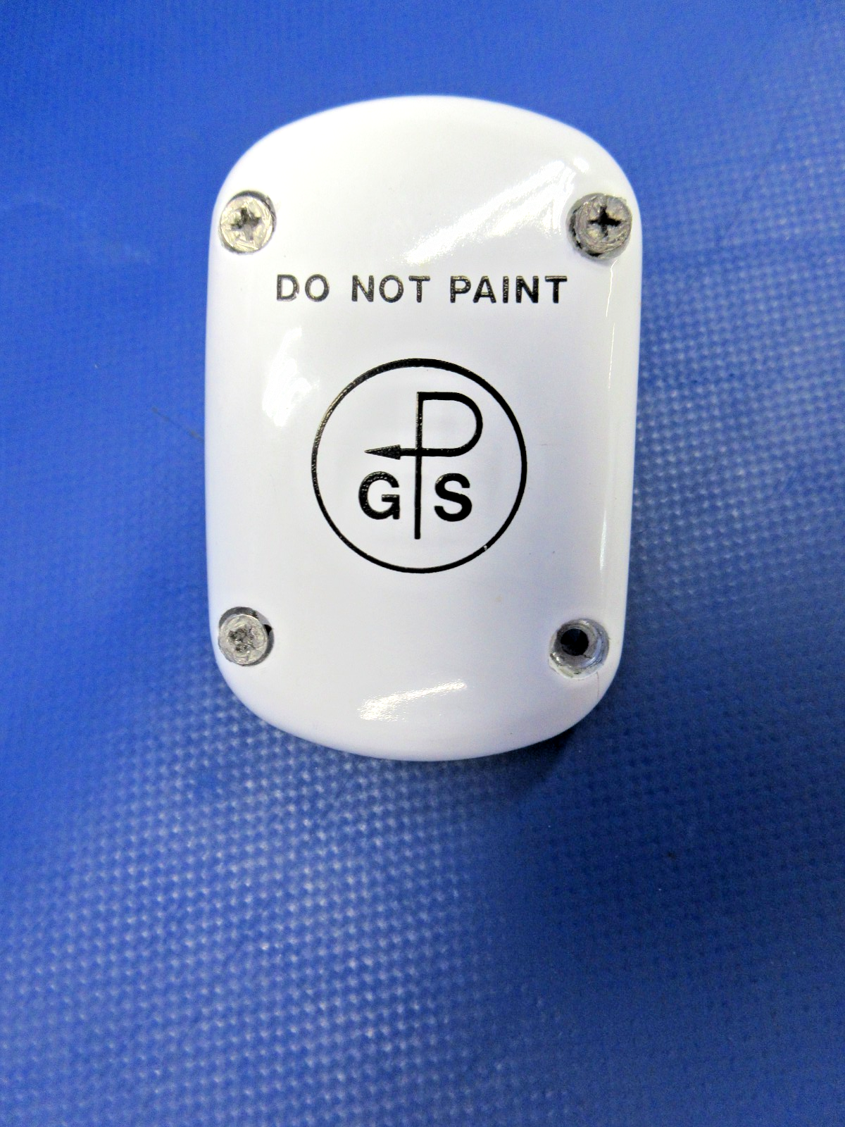 Piper PA-23-250 Aztec Aero Antenna GPS Antenna P/N AT575-9 (0726-759)1