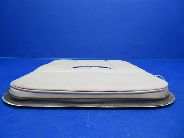 Beech Baron 95-B55 Cabin Door Baggage NO KEY P/N 35-410070-93 (0620-550)