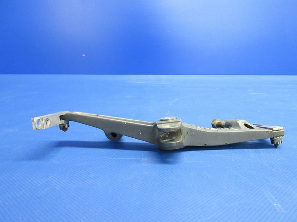 Beech 95 / D95A Travel Air Aileron Bellcrank LH P/N 35-521158-2 (0524-1089)