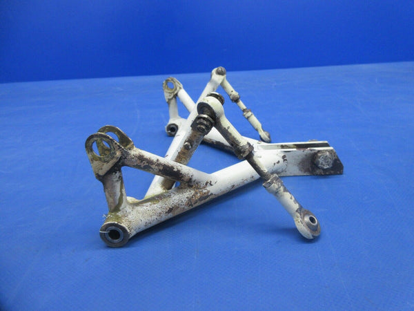 Mooney M20 / M20C Nose Gear Retracting Truss Assy P/N 540002-503 (1024-843)