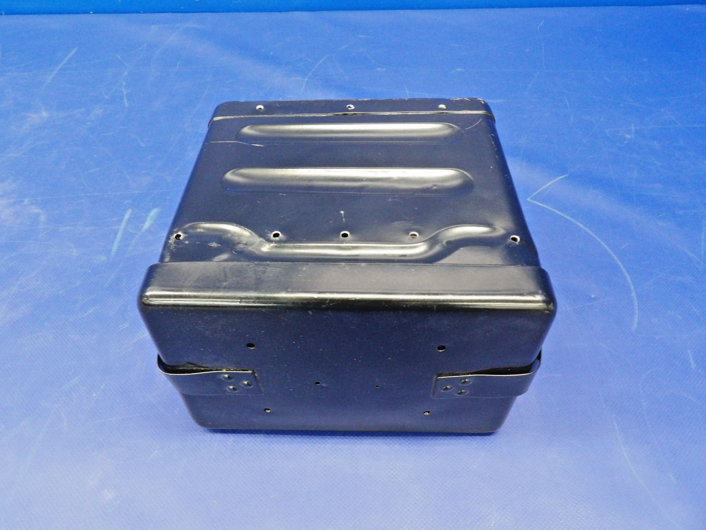 Cessna 172 / 172G Battery Box & Lid P/N 0513011-11 (0326-1269)0