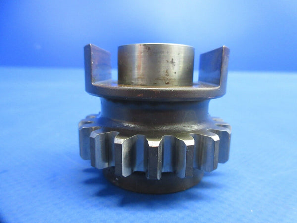 Continental TSIO-360-C Magneto Drive Gear Assy P/N 630520 (0824-831)