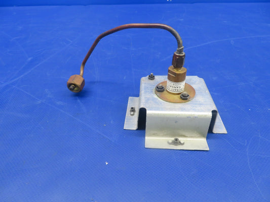 Cessna 421 Oxygen Filler Valve P/N C166008-0101 (0726-409)0