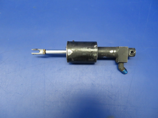 Cessna 310N Master Brake Cylinder P/N 0861710-1 (0726-456)0
