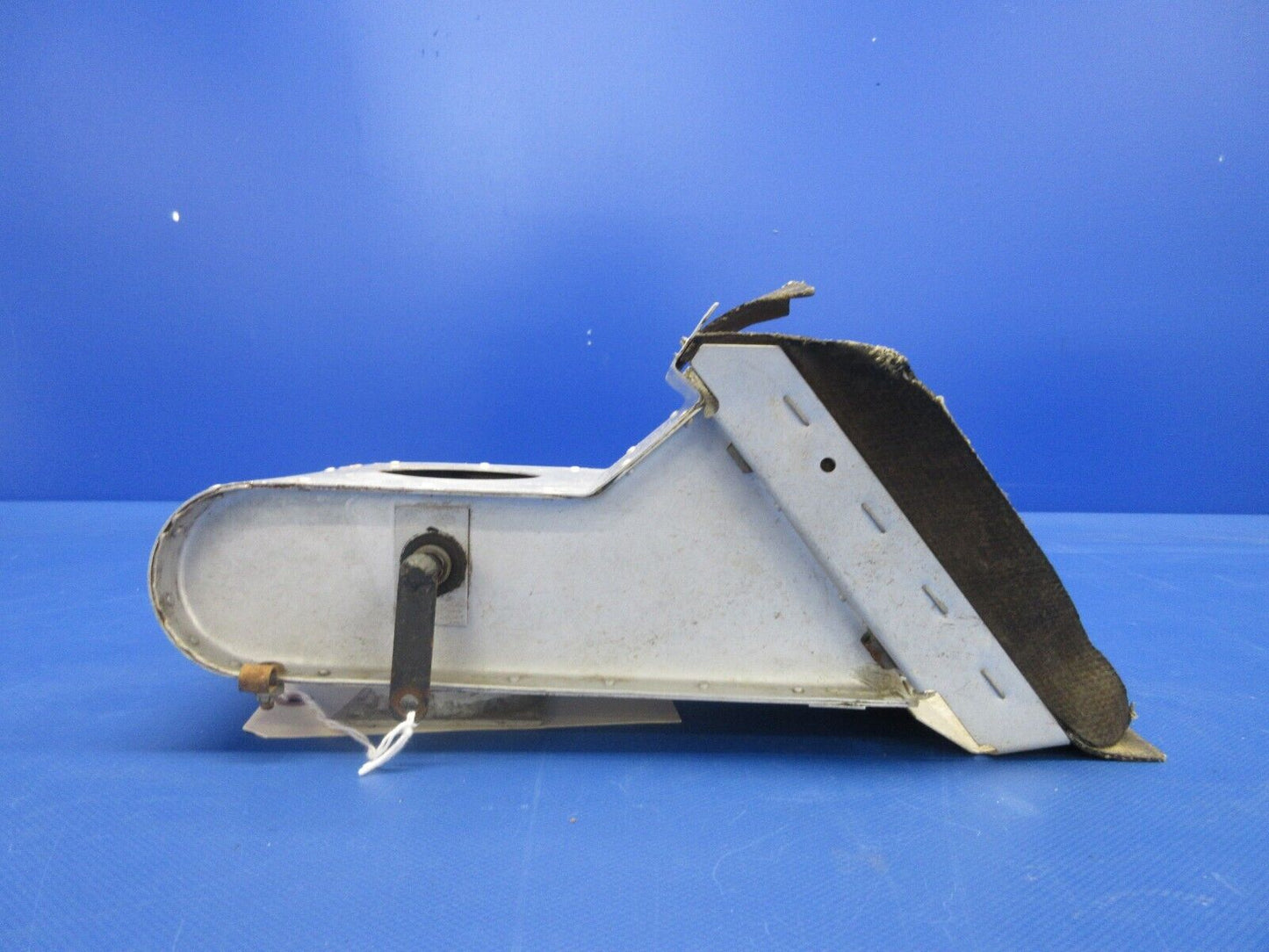 Piper PA38-112 Tomahawk Carburetor Air Box Assy P/N 77671-02 (0324-1155)