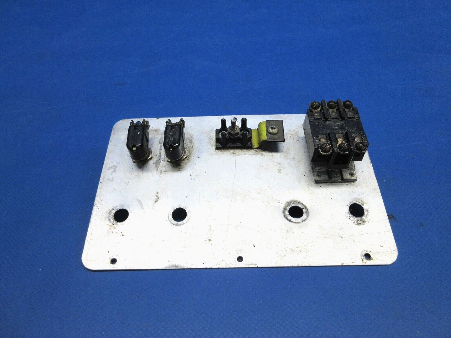 Piper PA-23-250 Aztec Heater Panel Placard P/N 16313-00 (0624-885)