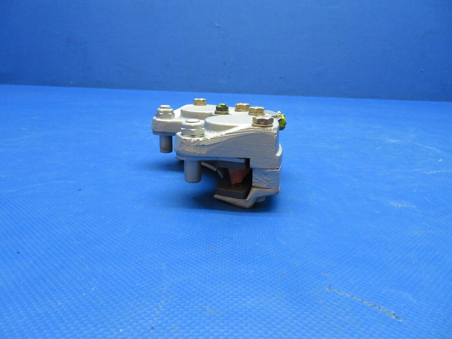 Cleveland Brake Caliper Assy w/ Linings P/N 3000-250 REBUILT (0724-1839)