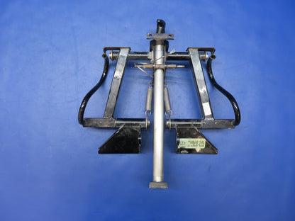 Diamond DA-40 LH Rudder Pedals P/N 22-2723-00-00 (0826-1224)7