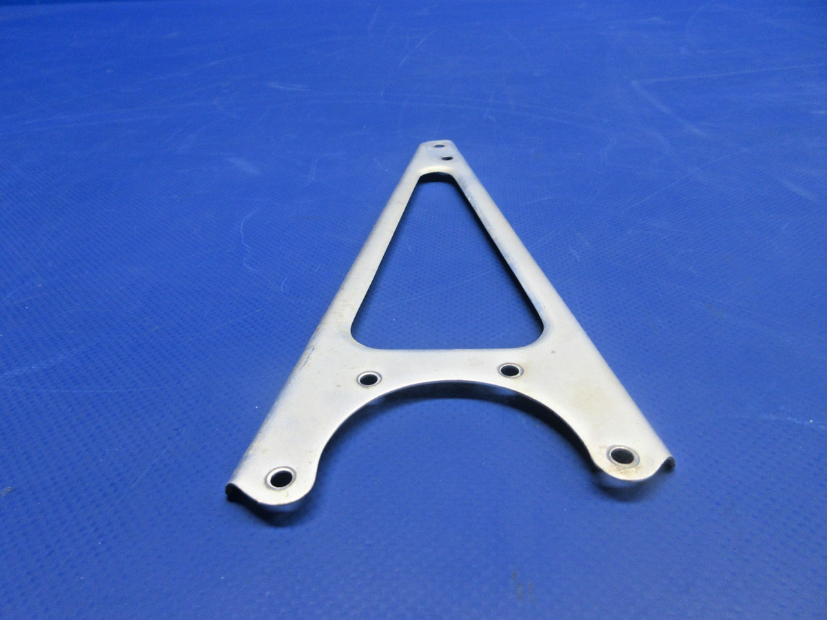 @Cessna 172 / 172RG Governor Control Bracket P/N 2451003-1 (0826-756)5