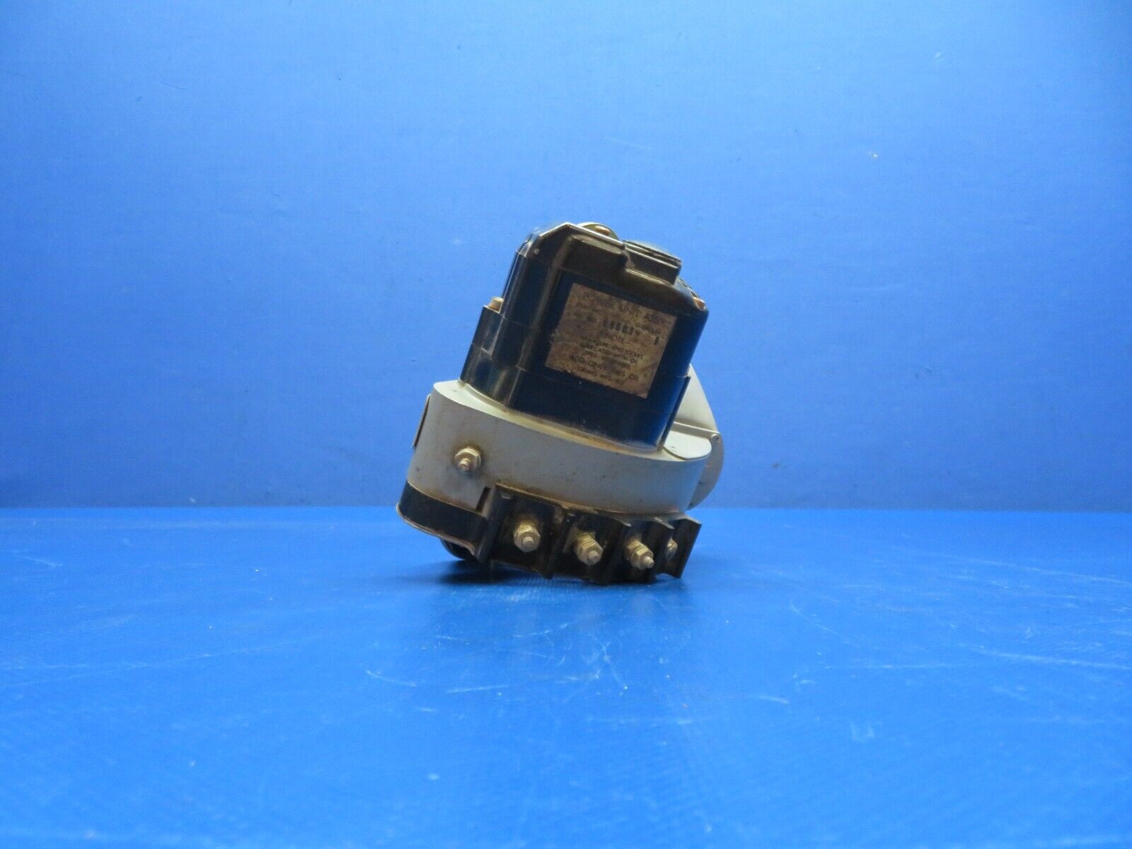 43950054