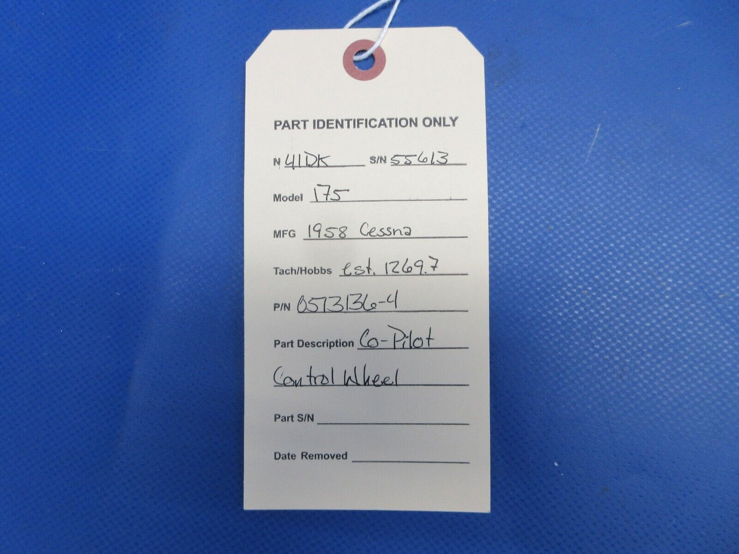 Cessna 175 Co-Pilot Control Wheel P/N 0513136-4 (0524-2130)
