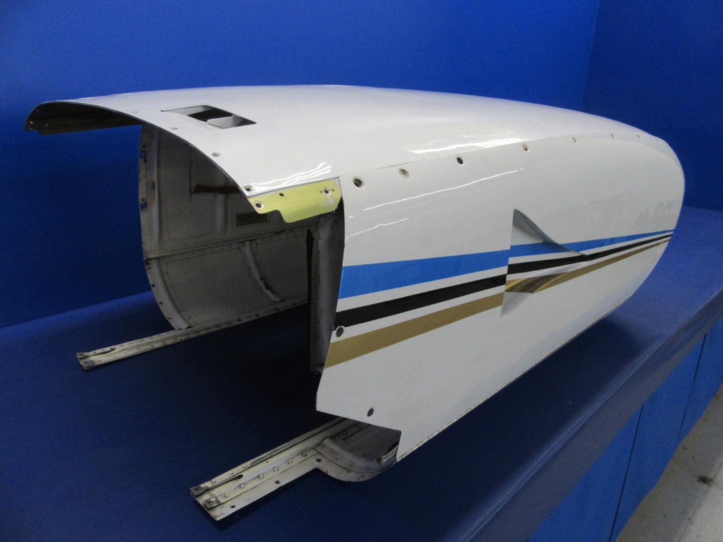 Beech B60 Duke Cowling w/ American Aviation Intercooler Modification (0426-09)14
