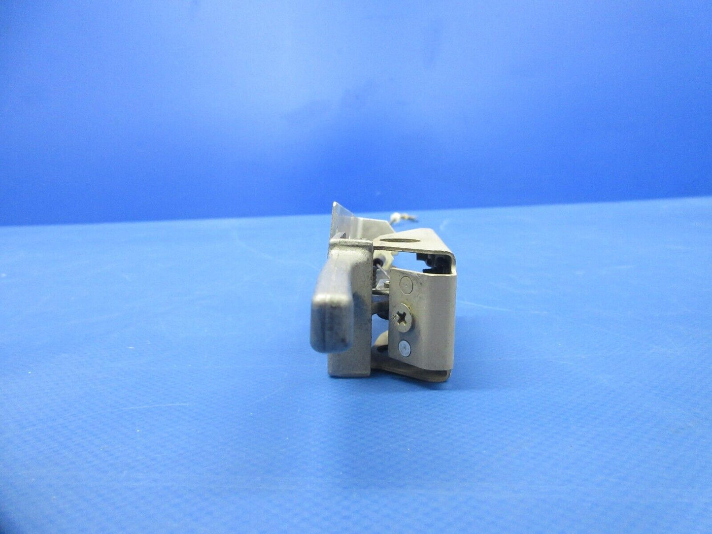 Enstrom 280FX Helicopter Cabin Door Latch & Cable RH P/N 280-117000-2 (1124-766)