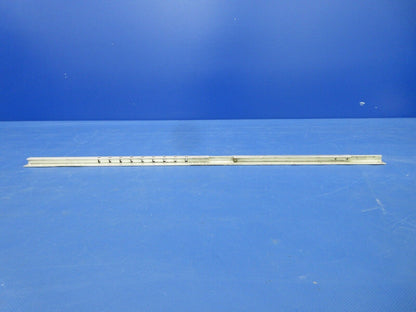Beech C24R Sierra Seat Track OTBD LH P/N 169-400005-917 (0524-2032)